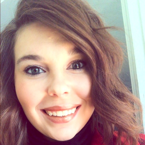 Meet Your Posher - Picture 1 of 4